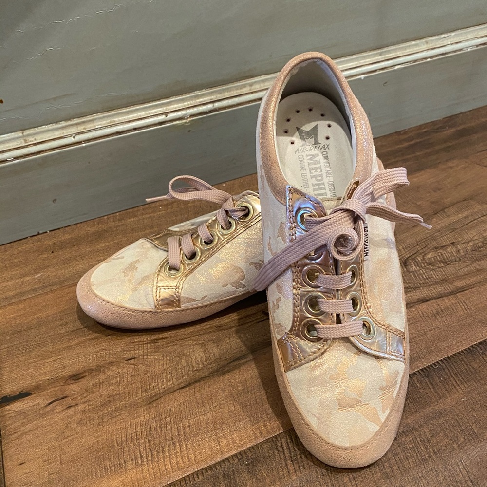Mephisto tennis shoes